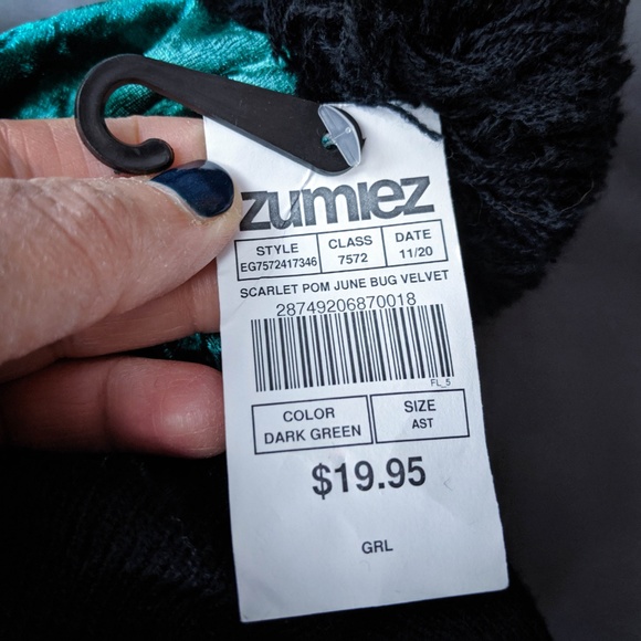 Empyre Beanie Pom Hat Emerald Green Black Womens - Picture 3 of 4